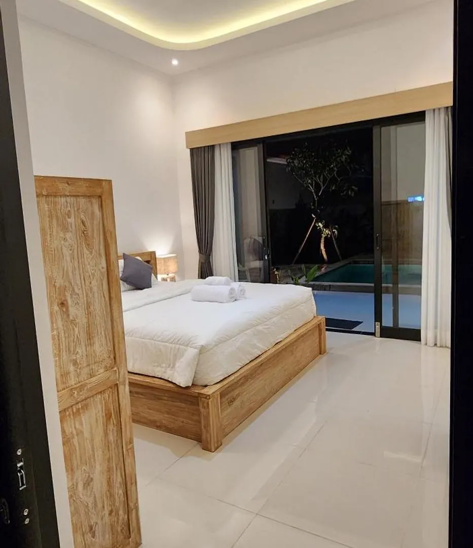 Kubu Dangin Guest House Kerobokan 塞米亚克 印尼