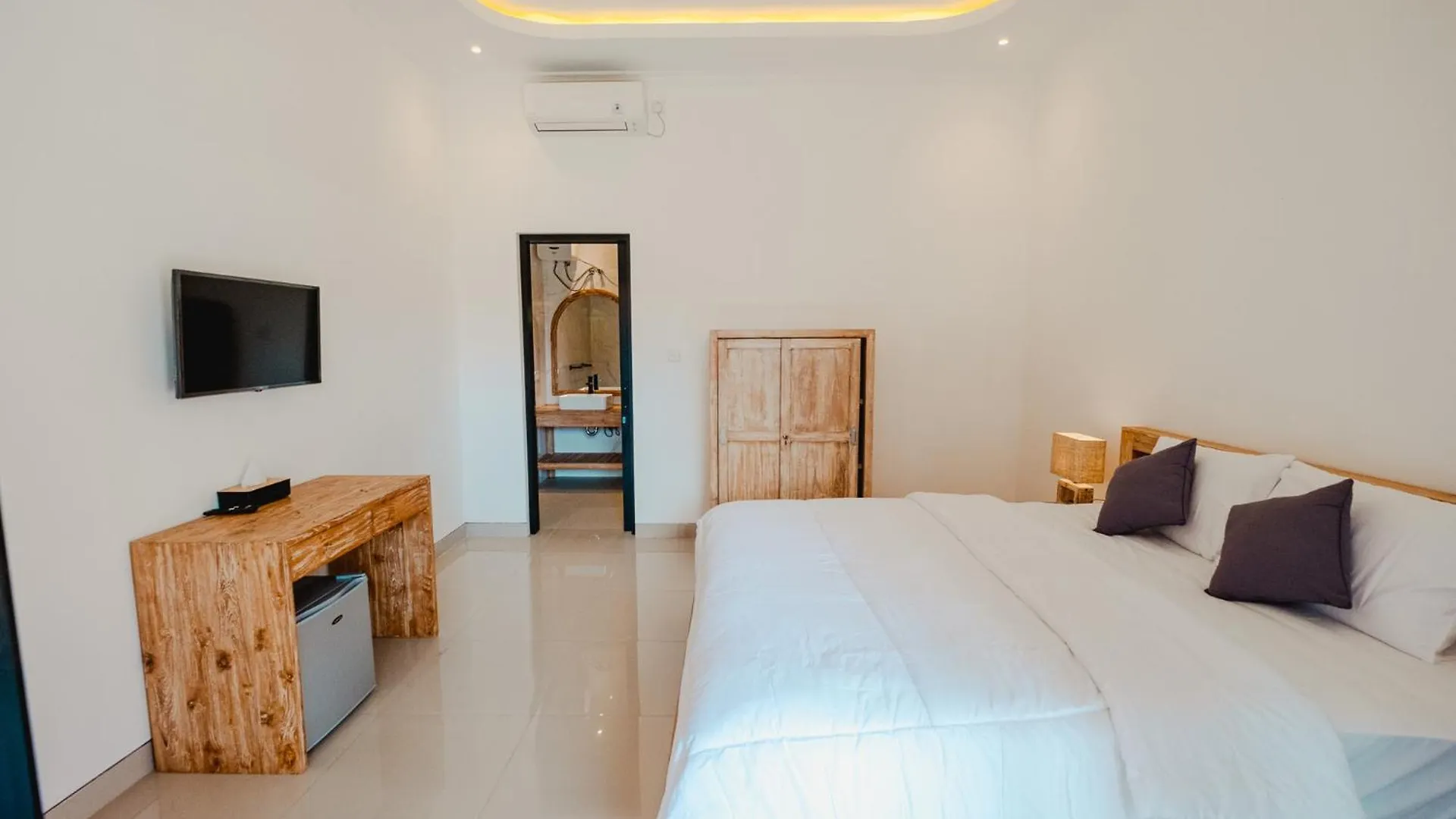 Kubu Dangin Guest House Kerobokan 塞米亚克 0*,  印尼