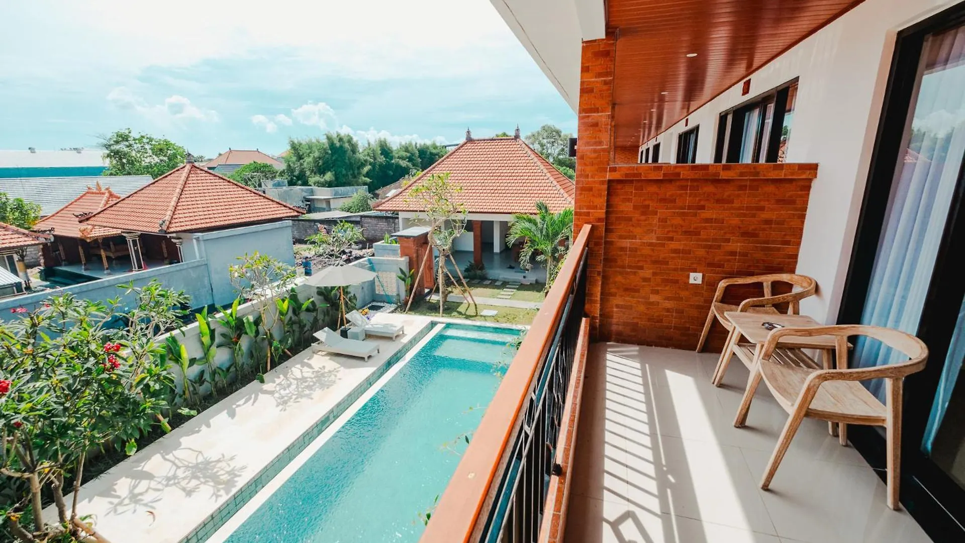 Kubu Dangin Guest House Kerobokan 塞米亚克 印尼