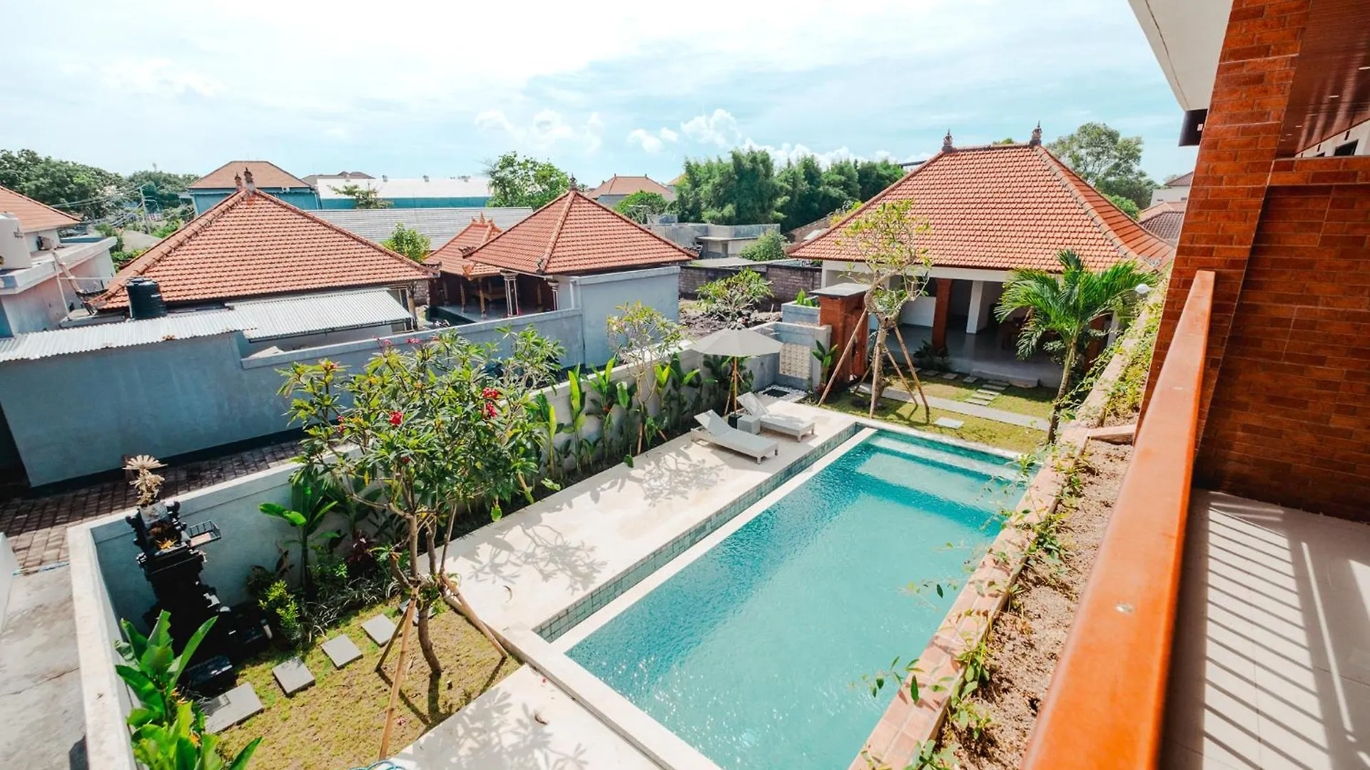 Kubu Dangin Guest House Kerobokan 塞米亚克